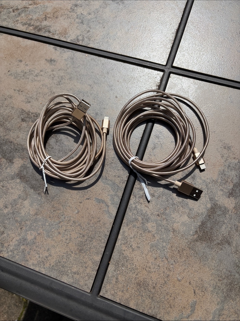 Apple style IPhone 10’ cords. Set of 2